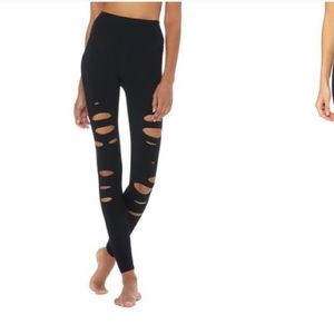 Gently Worn Alo High waist ripped warrior legging